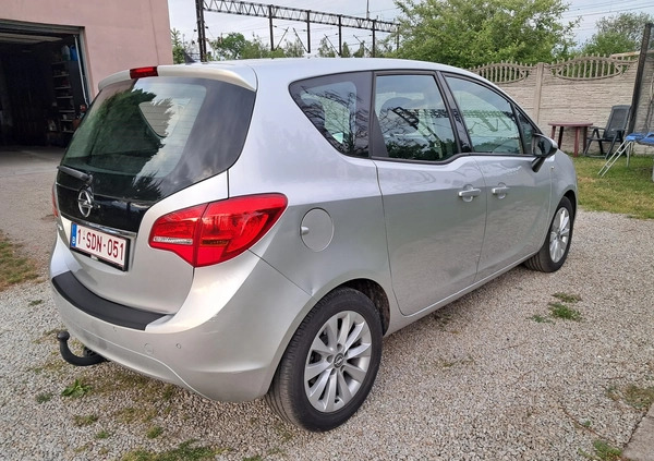 Opel Meriva cena 31900 przebieg: 87500, rok produkcji 2016 z Strzelin małe 92